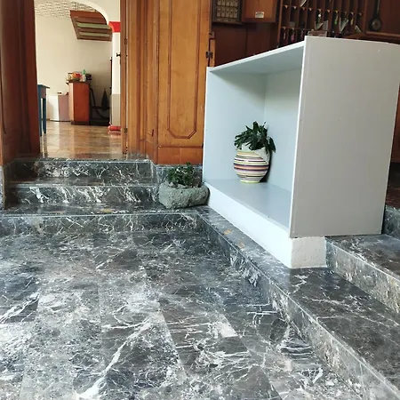 Thomas Bb Conduzione Familiare 3*