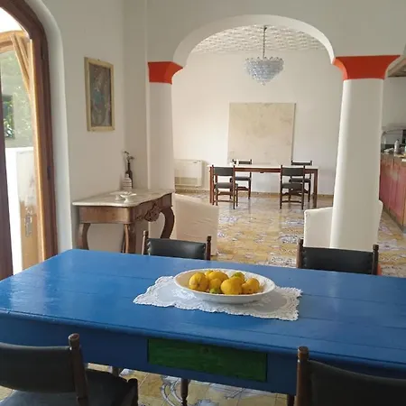 Bed & Breakfast Thomas Bb Conduzione Familiare Forio (Isola d'Ischia)