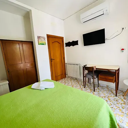 Bed & Breakfast Thomas Bb Conduzione Familiare Forio (Isola d'Ischia)