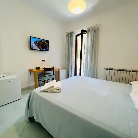 Thomas Bb Conduzione Familiare Bed & Breakfast