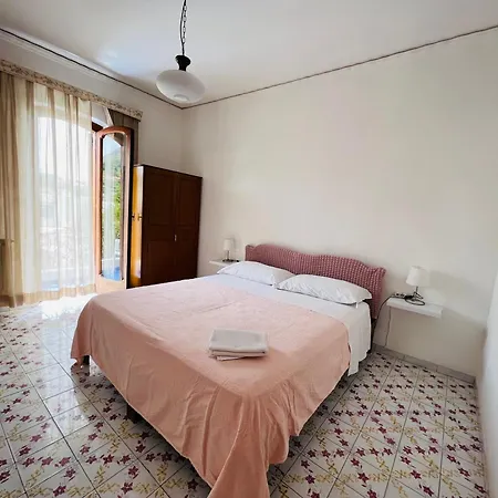 Thomas Bb Conduzione Familiare فندق مبيت وإفطار 2*