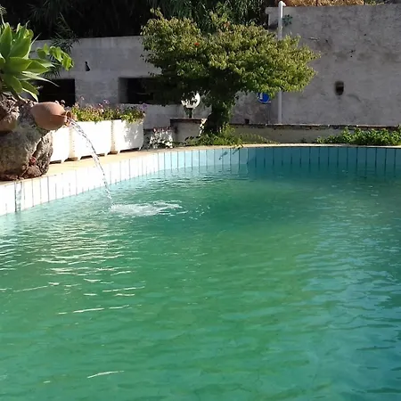 فندق مبيت وإفطار Thomas Bb Conduzione Familiare 2*