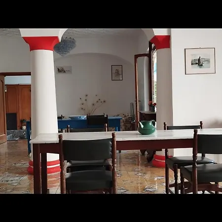 فندق مبيت وإفطار Thomas Bb Conduzione Familiare