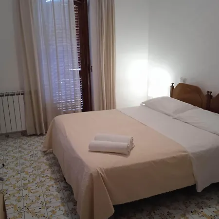 Thomas Bb Conduzione Familiare Bed & Breakfast 3*