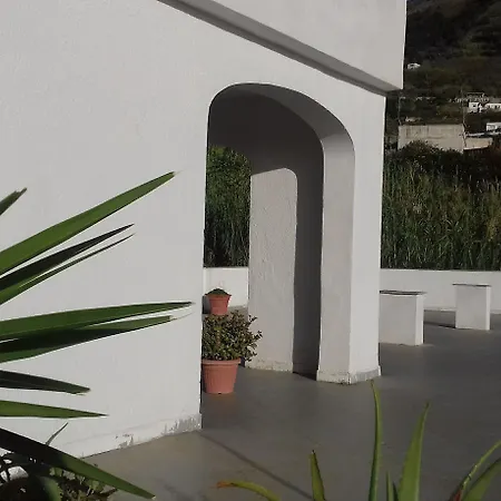 Thomas Bb Conduzione Familiare Bed & Breakfast