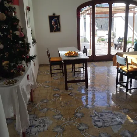 Nocleg ze śniadaniem Thomas Bb Conduzione Familiare Forio di Ischia