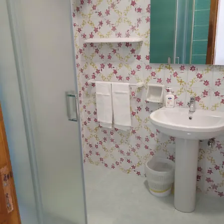 Bed & Breakfast Thomas Bb Conduzione Familiare Forio (Isola d'Ischia)