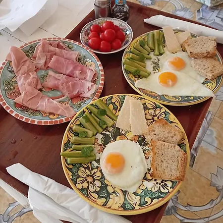 Thomas Bb Conduzione Familiare Bed & Breakfast